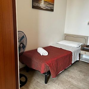 Camera con letto king size